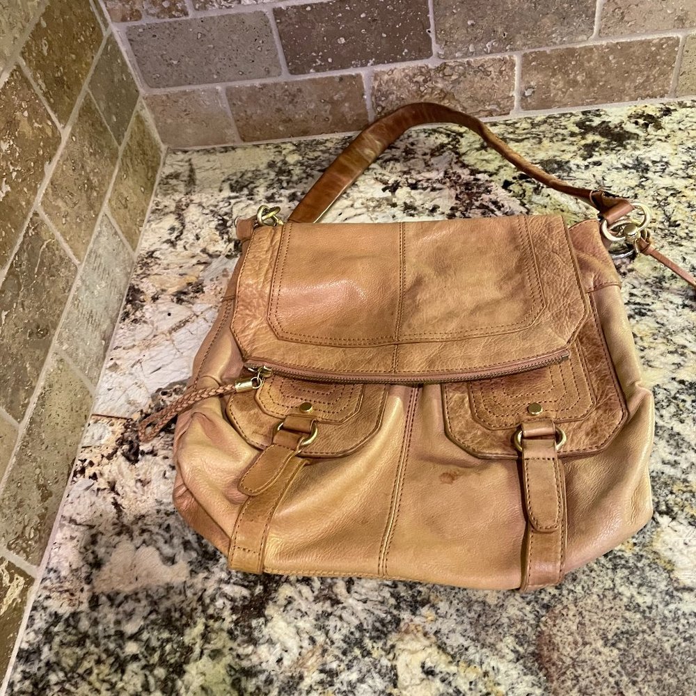 Tan Sak Purse